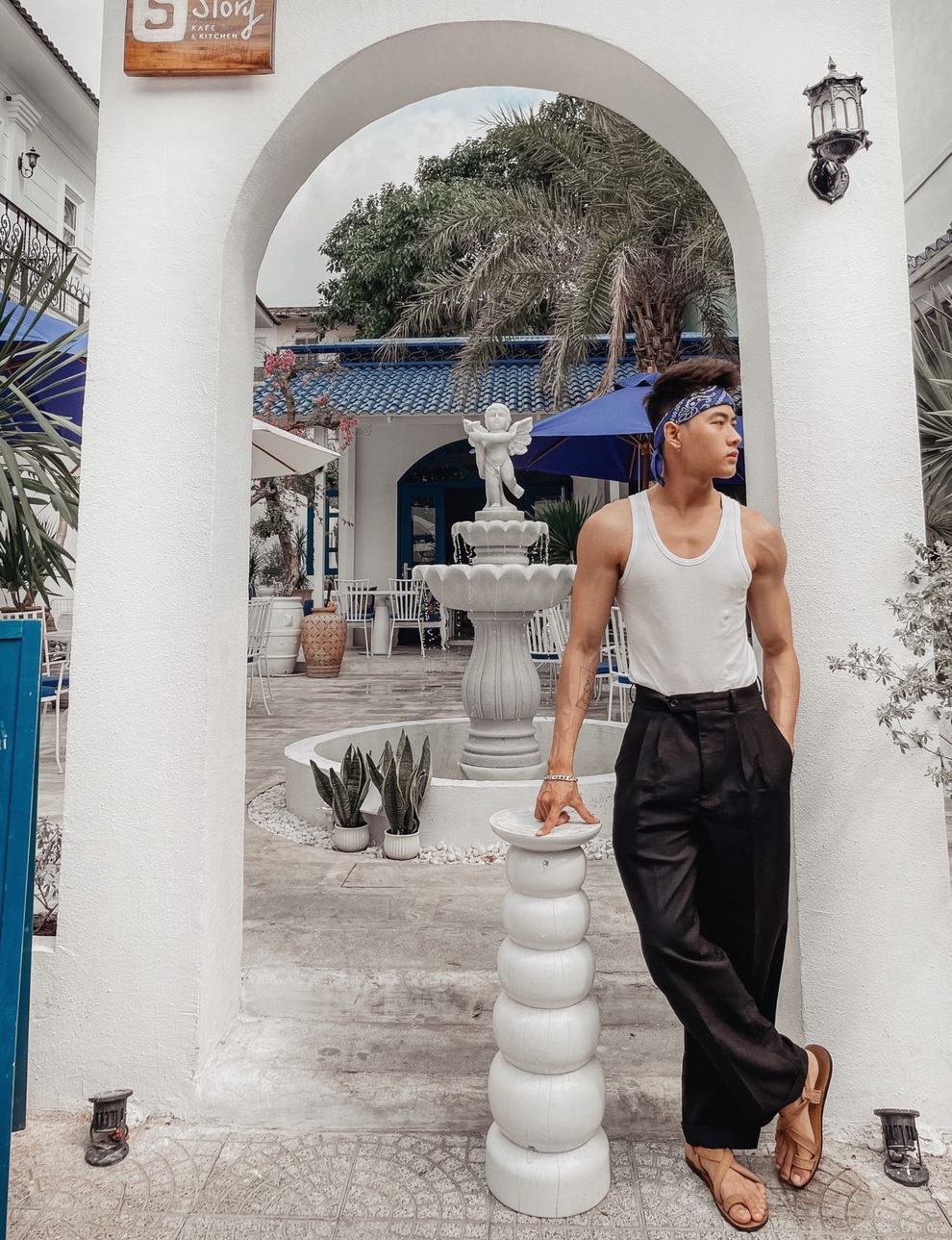 Cậu bé gầy gò bất ngờ khoe ảnh dậy thì thành công hóa hot boy 6 múi - 10 Cậu bé gầy gò bất ngờ khoe ảnh dậy thì thành công hóa hot boy 6 múi - 10