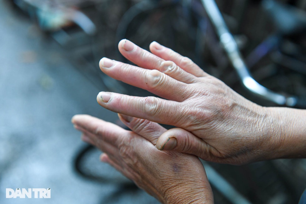 Cảnh trái ngược TPHCM - Hà Nội: Nơi nắng rát mặt, chỗ khốn khổ vì rét buốt - 3 Cảnh trái ngược TPHCM - Hà Nội: Nơi nắng rát mặt, chỗ khốn khổ vì rét buốt - 3