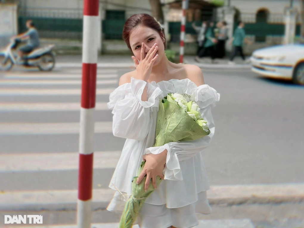 Cốm, sấu chín, quả thị giá cao vẫn đắt hàng - 2 Cốm, sấu chín, quả thị giá cao vẫn đắt hàng - 2