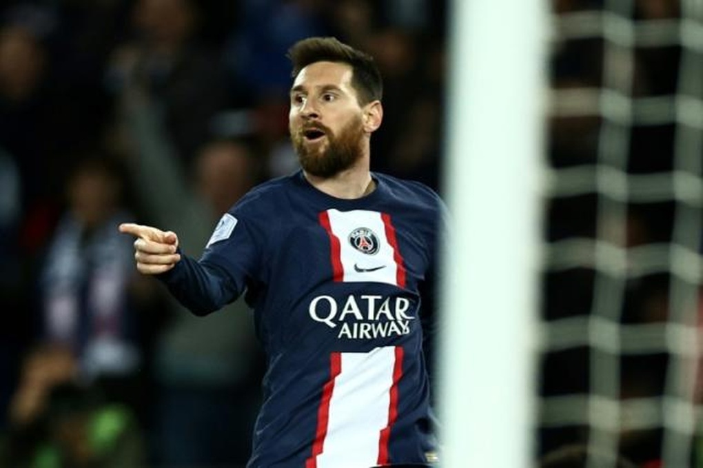 Lionel Messi vượt qua Vua bóng đá Pele, cân bằng kỷ lục của C.Ronaldo - 2 Lionel Messi vượt qua Vua bóng đá Pele, cân bằng kỷ lục của C.Ronaldo - 2