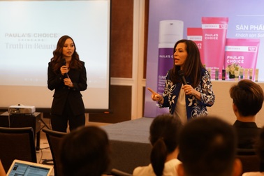 Cùng “cảnh sát mỹ phẩm” Paula Begoun chỉ ra 5 sai lầm Skincare của phụ nữ Việt