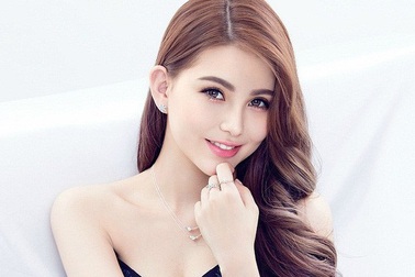 “Bà xã” của Châu Kiệt Luân khoe ảnh chụp cùng hai thiên thần nhỏ