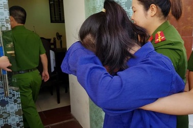 Xét xử kẻ yêu anh rể, bỏ chất độc vào trà sữa nhằm giết chị họ