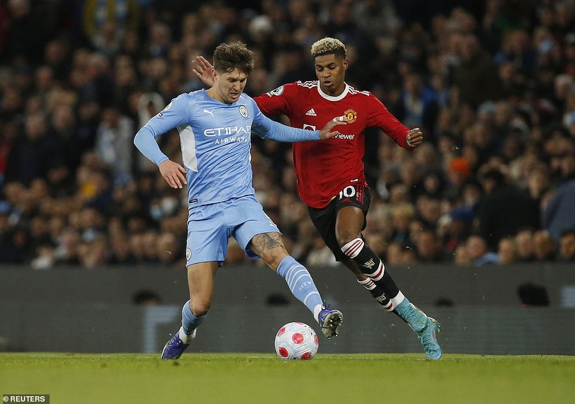 Những khoảnh khắc Man Utd thua tan nát Man City ở Etihad - 8 Những khoảnh khắc Man Utd thua tan nát Man City ở Etihad - 8