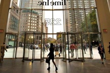 Hàng ngàn người làm báo mất việc, điều gì đang xảy ra với báo chí?