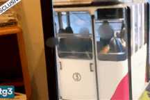 Khoảnh khắc cáp treo lao xuống đất khiến 14 người chết ở Italy