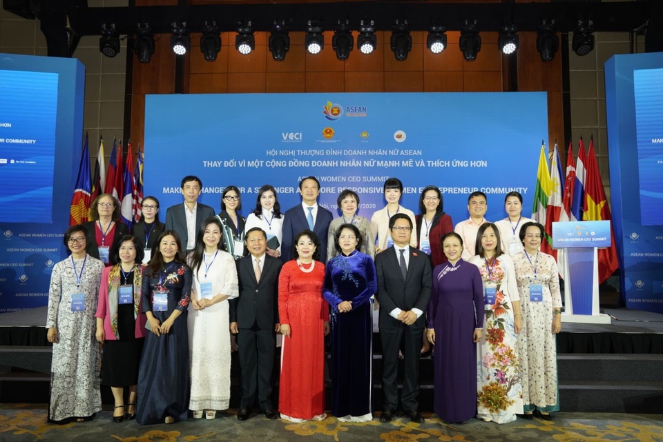 Hội nghị thượng đỉnh doanh nhân nữ ASEAN và các nữ tướng Việt - 5 Hội nghị thượng đỉnh doanh nhân nữ ASEAN và các nữ tướng Việt - 5