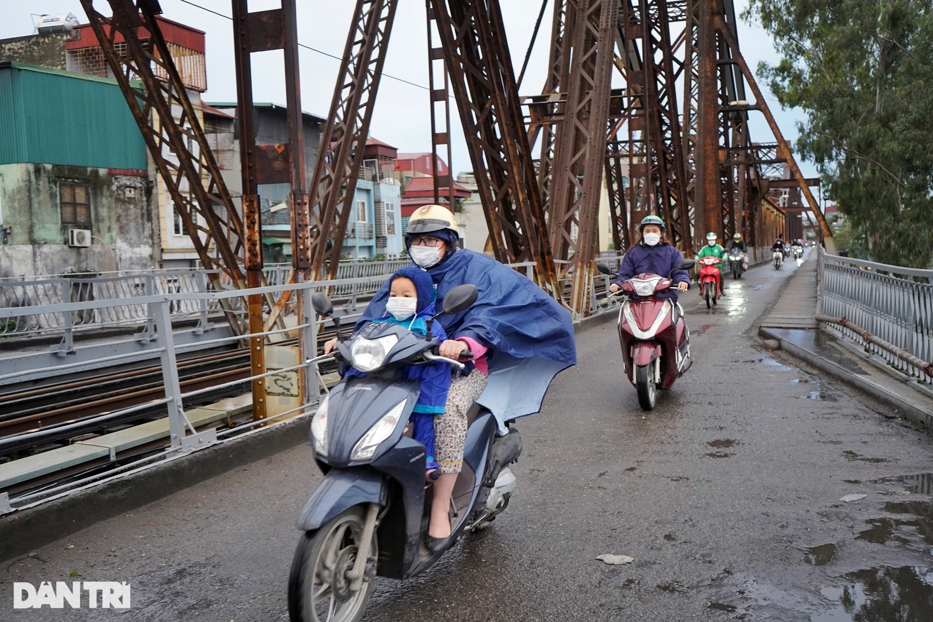 Hà Nội chìm trong mưa rét - 3 Hà Nội chìm trong mưa rét - 3