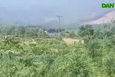 Người dân “sống treo” cùng dự án