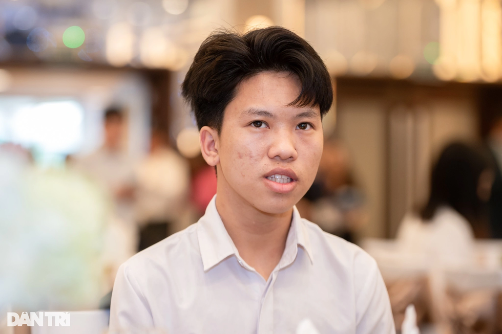 Chàng trai người Dao bị trộm 10 triệu đồng và bước ngoặt thay đổi số phận - 2 Chàng trai người Dao bị trộm 10 triệu đồng và bước ngoặt thay đổi số phận - 2