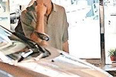 Trần Quán Hy khiếm nhã với thợ săn ảnh