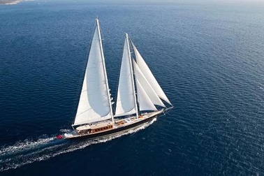 Chiếc siêu du thuyền của điệp viên 007 trong bom tấn “Skyfall” có gì đặc biệt?