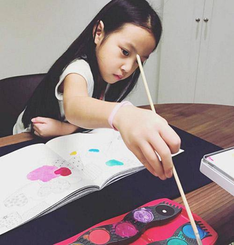 Tiết lộ về cô con gái độc nhất của én nhỏ Triệu Vy - 5 Tiết lộ về cô con gái độc nhất của én nhỏ Triệu Vy - 5