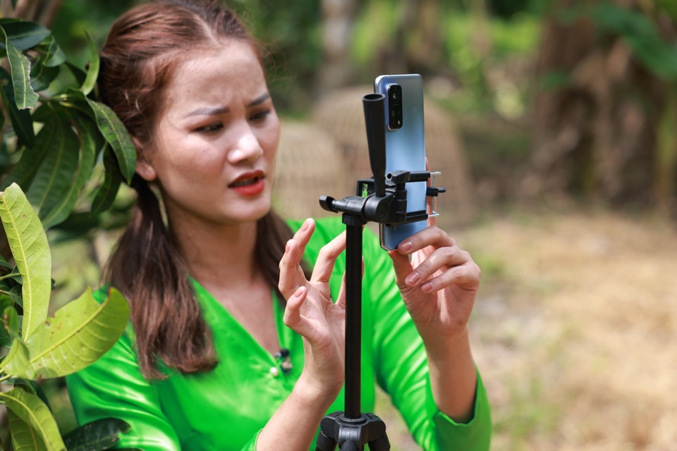 Khám phá trợ thủ đắc lực của dàn mỹ nhân tham gia Vietnam Why Not - 7 Khám phá trợ thủ đắc lực của dàn mỹ nhân tham gia Vietnam Why Not - 7