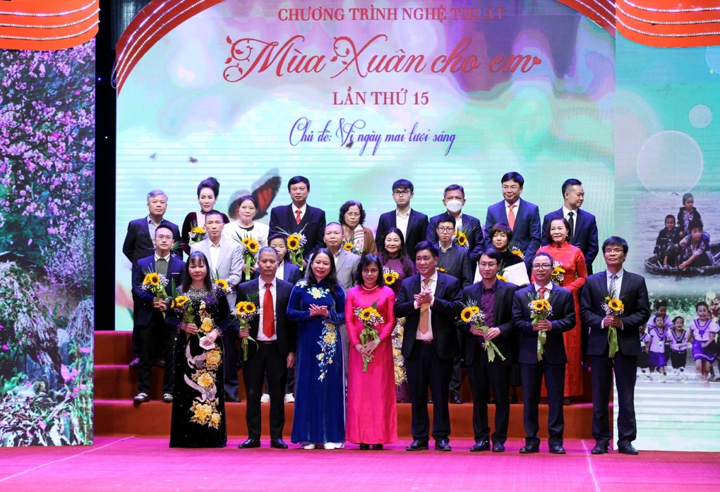 15 năm hành trình Mùa xuân cho em dành cho trẻ hoàn cảnh khó khăn - 1 15 năm hành trình Mùa xuân cho em dành cho trẻ hoàn cảnh khó khăn - 1