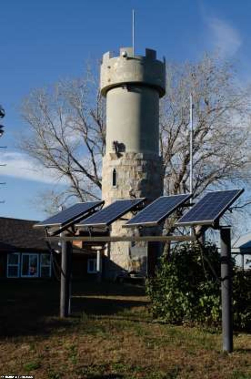 Hô biến hầm chứa tên lửa thời chiến thành lâu đài lộng lẫy trị giá 3,2 triệu USD - 13