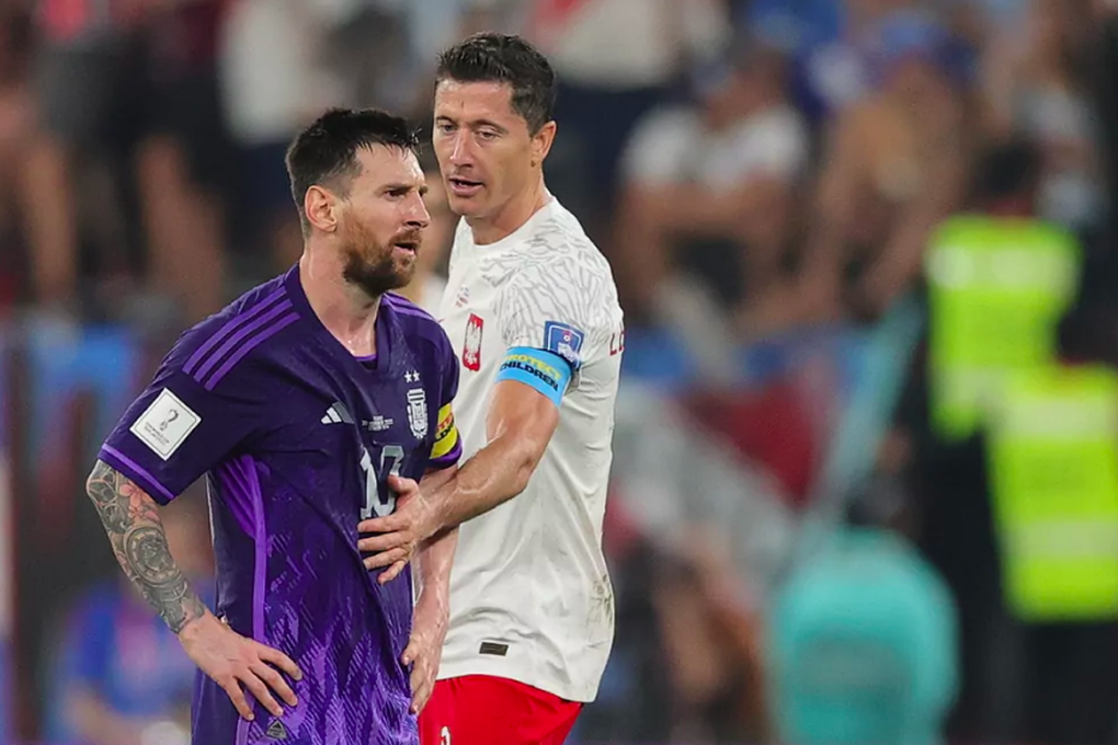 Lewandowski tiết lộ những lời đã trao đổi với Messi - 1 Lewandowski tiết lộ những lời đã trao đổi với Messi - 1