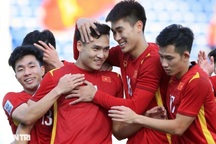 Tuyển Việt Nam vào tứ kết U23 châu Á, dân mạng tưng bừng chế ảnh ăn mừng