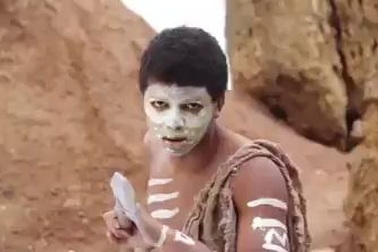 Đoạn quảng cáo hài hước với thông điệp: hút thuốc lá có hại cho sức khỏe