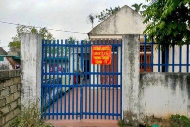 Đã tiêm đủ 2 mũi vaccine, về địa phương vẫn phải cách ly tập trung 14 ngày?