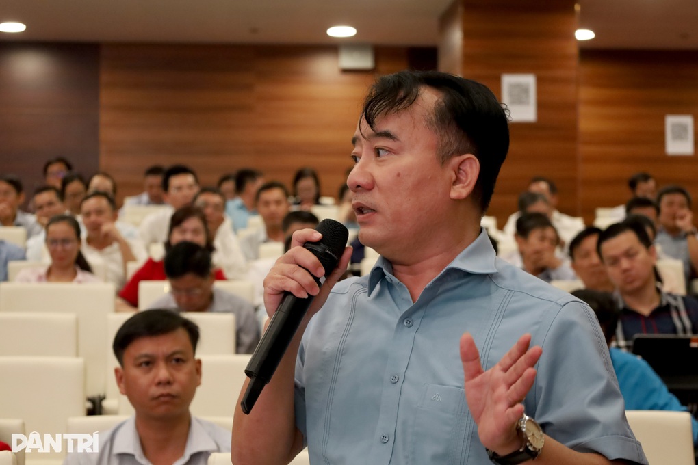 Phường hơn 130.000 nhân khẩu thiếu cán bộ chuyên môn sâu - 3