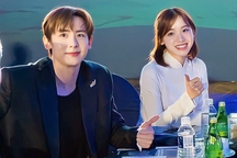 Ghen tỵ với nữ du học sinh Việt được làm việc cùng nhiều sao Hàn nổi tiếng