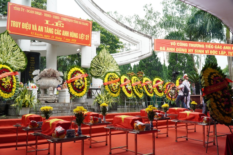 Truy điệu và an táng hài cốt các liệt sĩ tại Vị Xuyên - 6 Truy điệu và an táng hài cốt các liệt sĩ tại Vị Xuyên - 6