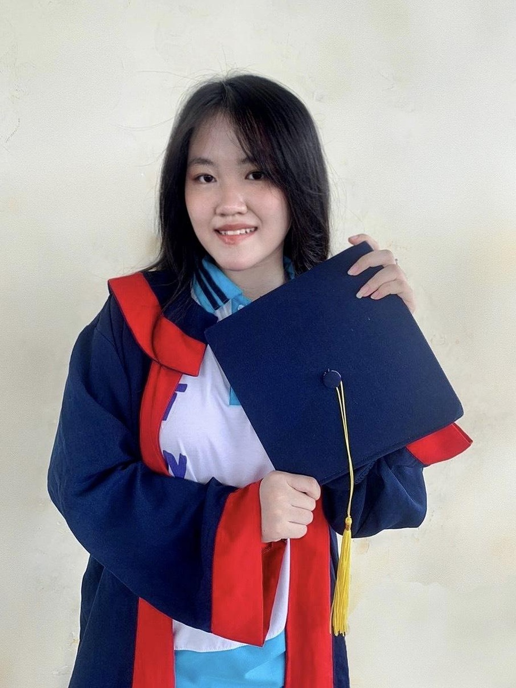 Nữ sinh Bình Phước đỗ 12 trường đại học tại Mỹ, học bổng 10 tỷ đồng - 1 Nữ sinh Bình Phước đỗ 12 trường đại học tại Mỹ, học bổng 10 tỷ đồng - 1
