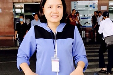 Nhân viên sân bay trả lại hành khách gần 1 tỷ đồng