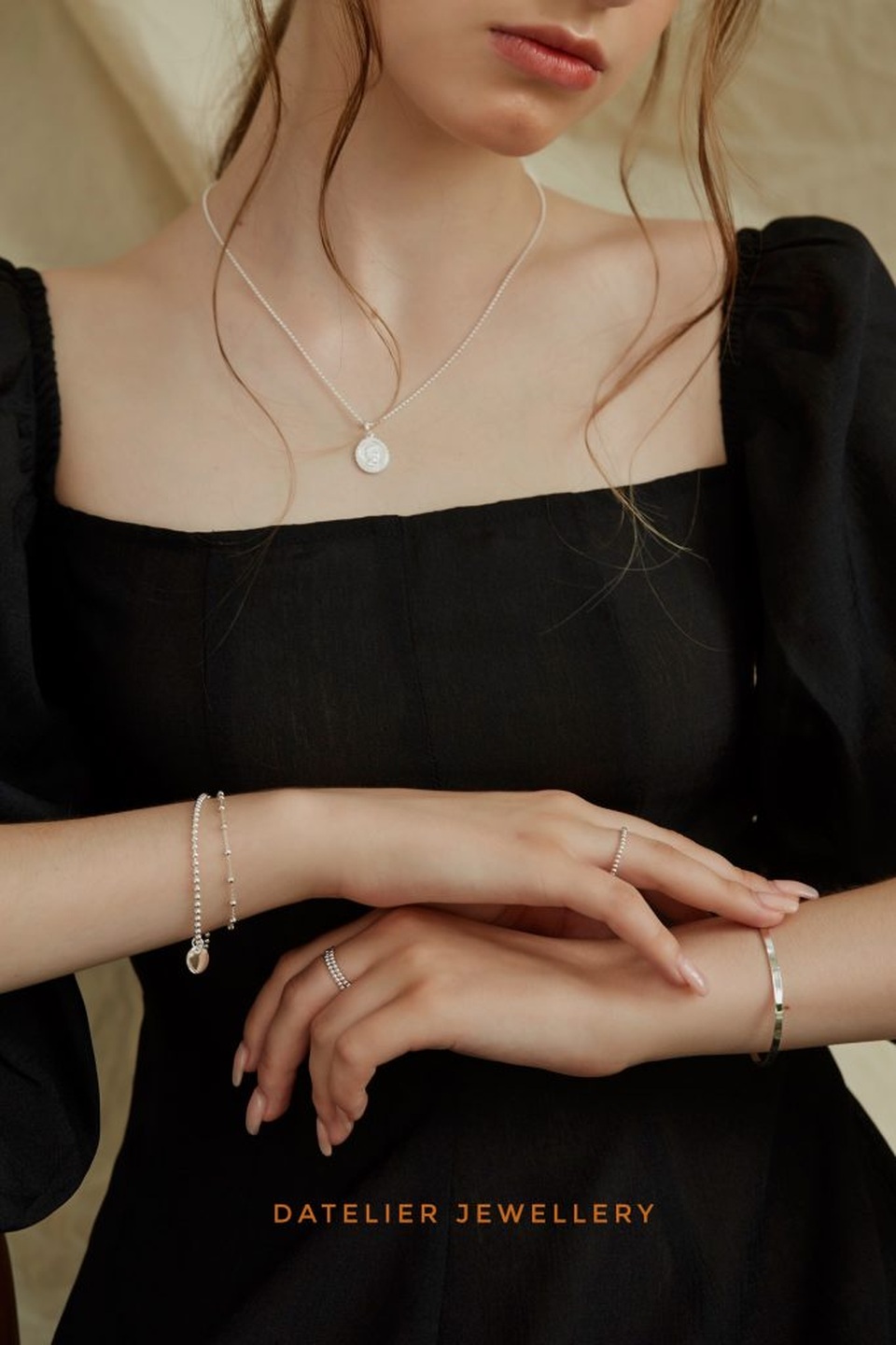 CEO Datelier Jewellery Nguyễn Phương Chi chia sẻ bí quyết chọn trang sức độc đáo - 2 CEO Datelier Jewellery Nguyễn Phương Chi chia sẻ bí quyết chọn trang sức độc đáo - 2