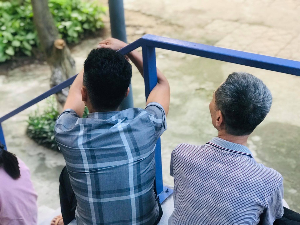 ĐH Thăng Long xét tuyển theo số thứ tự, thí sinh thức xuyên đêm chờ lấy số - 3 ĐH Thăng Long xét tuyển theo số thứ tự, thí sinh thức xuyên đêm chờ lấy số - 3