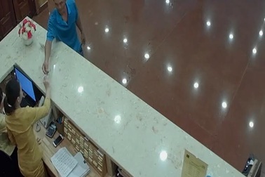 Truy tìm đối tượng trộm sạch đồ của khách du lịch