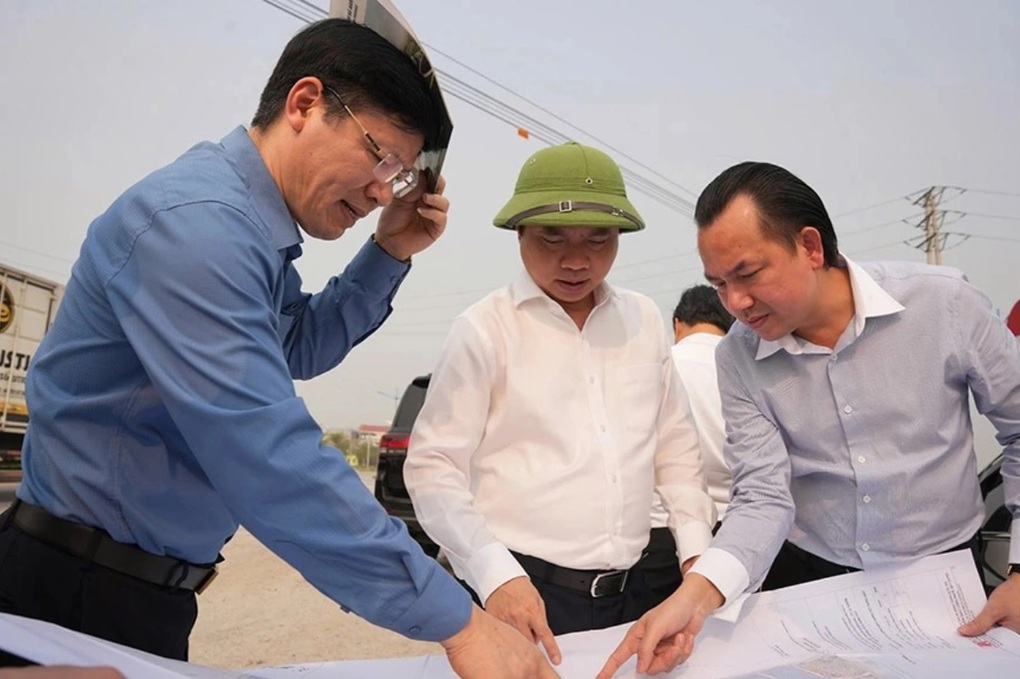 Hà Nam cải cách thủ tục hành chính theo cơ chế ưu tiên “luồng xanh” - 1 Hà Nam cải cách thủ tục hành chính theo cơ chế ưu tiên “luồng xanh” - 1