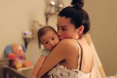 7 sự thật không như mơ của các mẹ nuôi con nhỏ