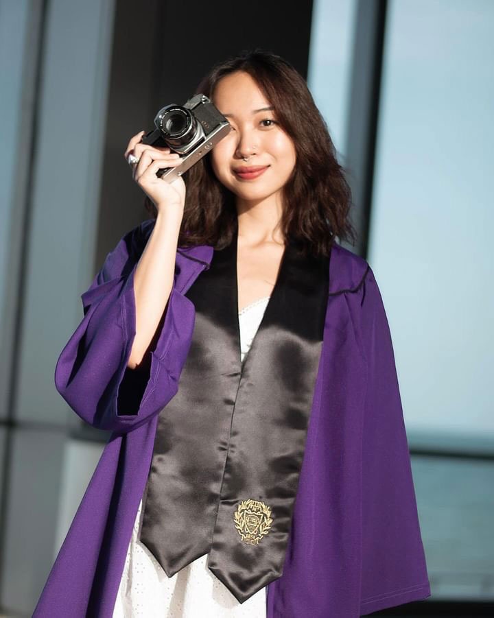 ຄວາມມັກຂອງນັກສຶກສາຍິງຫວຽດນາມ ທີ່ມີຕໍ່ສາຍຮູບເງົາ ໄດ້ພາໃຫ້ມີການພົບປະກັບດາລາ Hollywood ຫຼາຍຄົນ - 1 Đam mê điện ảnh của nữ sinh Việt nhiều lần chạm trán sao Hollywood - 1