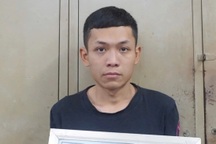 Bắt kẻ giật điện thoại của nữ du khách Mỹ ở trung tâm TPHCM