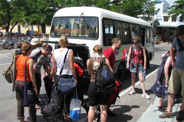 Miễn phí thị thực khách quốc tế theo tour kích cầu