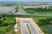 Lý do tuyến đường đầu tư 165 tỷ đồng ở Quảng Bình chưa đưa vào sử dụng