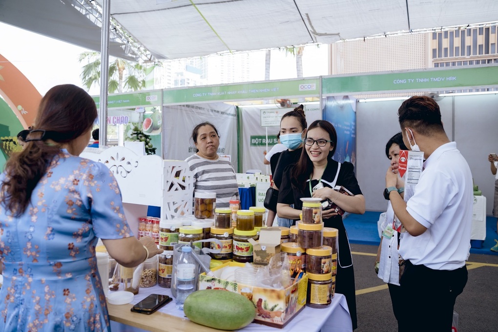 MM Mega Market: Điểm mua sắm sản phẩm OCOP của người tiêu dùng - 5 MM Mega Market: Điểm mua sắm sản phẩm OCOP của người tiêu dùng - 5