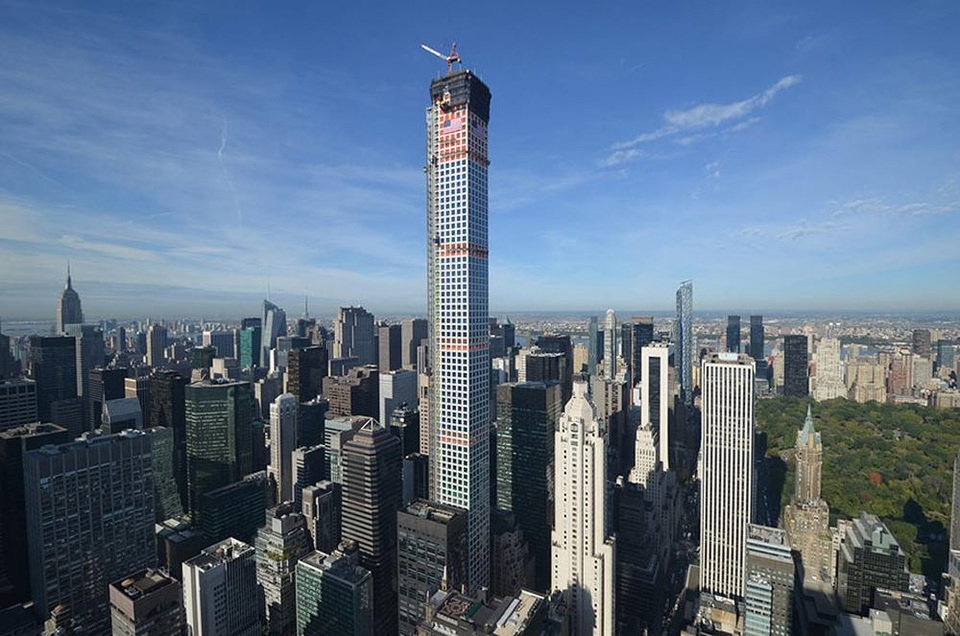Cuộc sống xa xỉ trong căn penthouse 1.900 tỷ tại chung cư cao nhất New York - 1