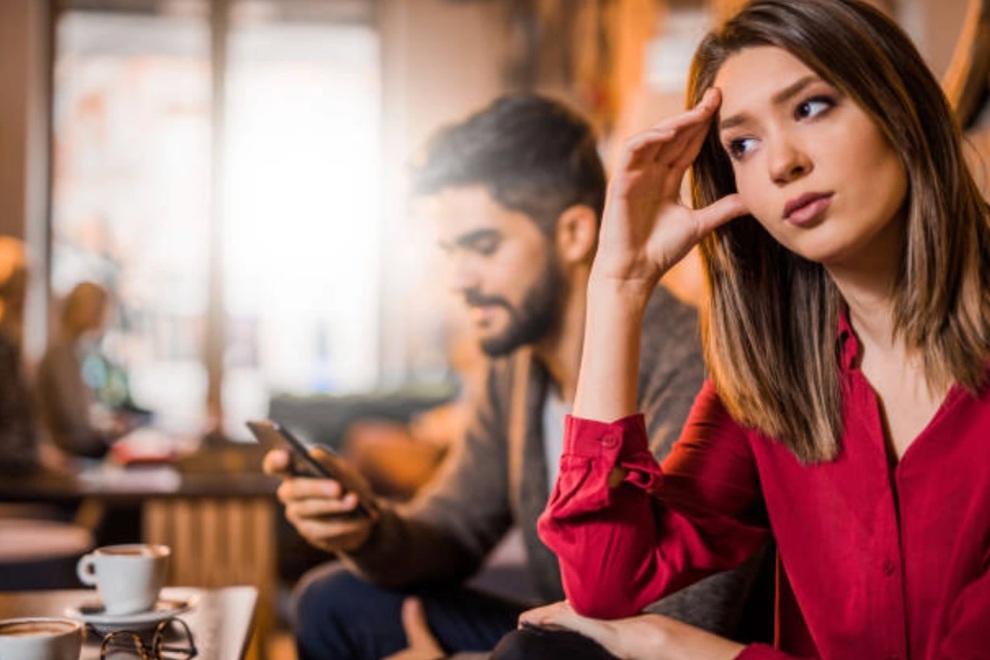 Vừa chia tay 30 phút, người yêu cũ khoe ngay ảnh người yêu mới lên facebook - 1 Vừa chia tay 30 phút, người yêu cũ khoe ngay ảnh người yêu mới lên facebook - 1