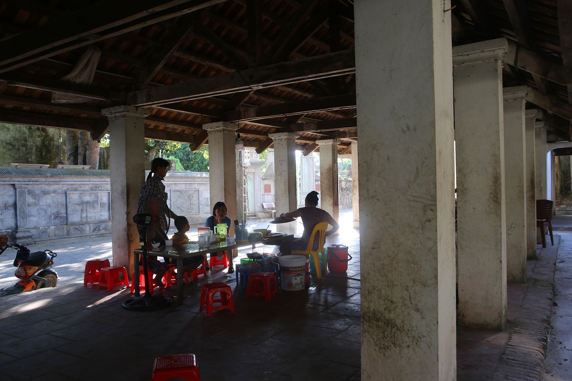 Khám phá vẻ đẹp của cổng làng đồ sộ trải qua 5 thế kỷ tại ngoại ô Hà Nội - 7 Khám phá vẻ đẹp của cổng làng đồ sộ trải qua 5 thế kỷ tại ngoại ô Hà Nội - 7