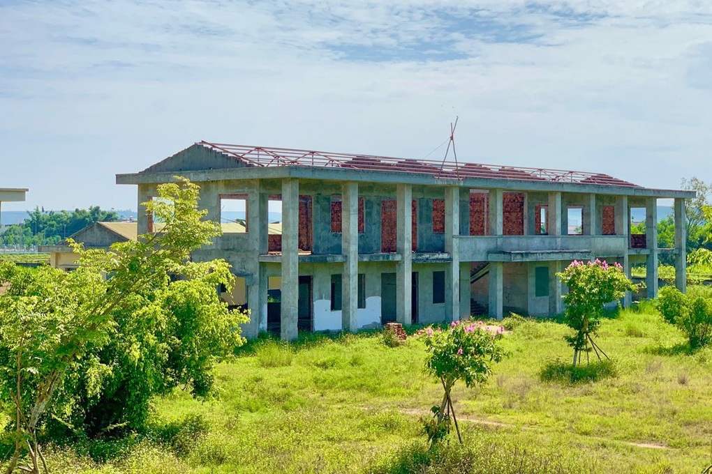 Xử lý dứt điểm dự án Trung tâm dạy nghề bị bỏ hoang ở Quảng Ngãi - 3 Xử lý dứt điểm dự án Trung tâm dạy nghề bị bỏ hoang ở Quảng Ngãi - 3