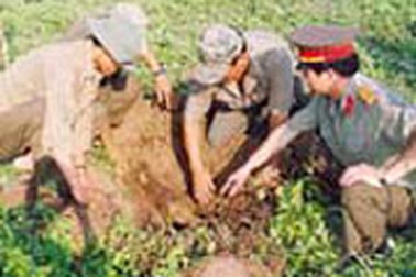 Còn 600.000 tấn bom mìn và vật nổ dưới lòng đất