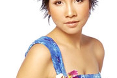 Mỹ Linh... cũng sửa răng