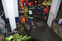 Hàng loạt hầm để xe biến thành hầm nước sau mưa lớn