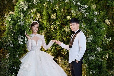 Quách Thành Danh và vợ kém 8 tuổi làm đám cưới tại biệt thự 35 tỷ đồng