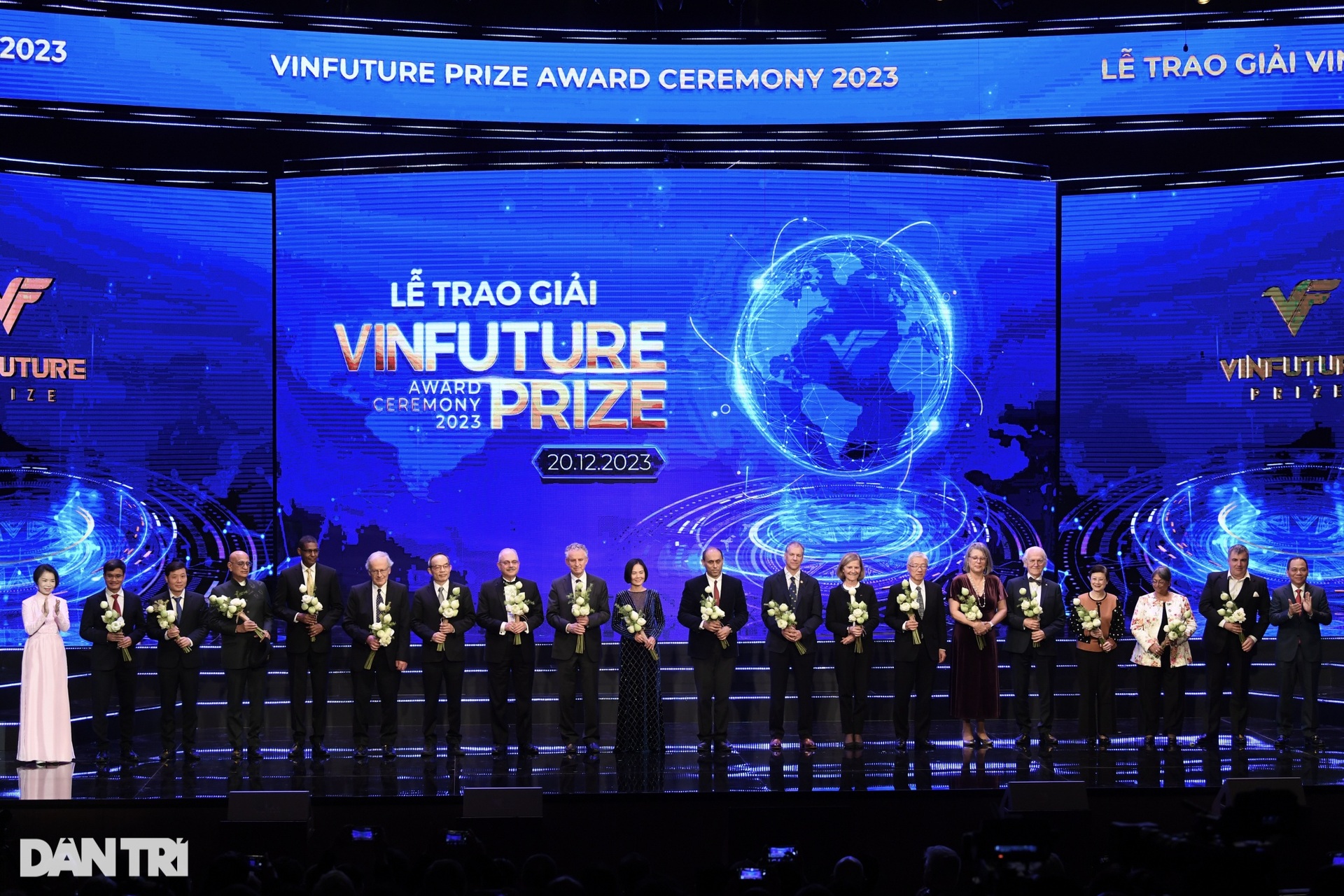 Toàn cảnh Lễ trao giải VinFuture 2023 vinh danh các nhà khoa học xuất chúng - 6 Toàn cảnh Lễ trao giải VinFuture 2023 vinh danh các nhà khoa học xuất chúng - 6