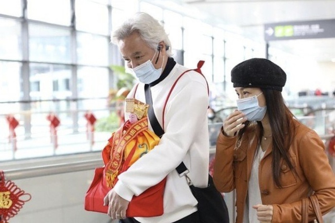 Nghi vấn vợ chồng sao Trộm long tráo phụng bỏ trốn vì bị điều tra - 1 Nghi vấn vợ chồng sao Trộm long tráo phụng bỏ trốn vì bị điều tra - 1