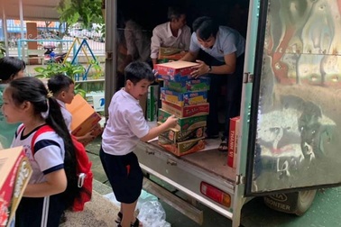 Tuyên truyền tinh thần "tương thân tương ái" cứu trợ đồng bào miền Trung